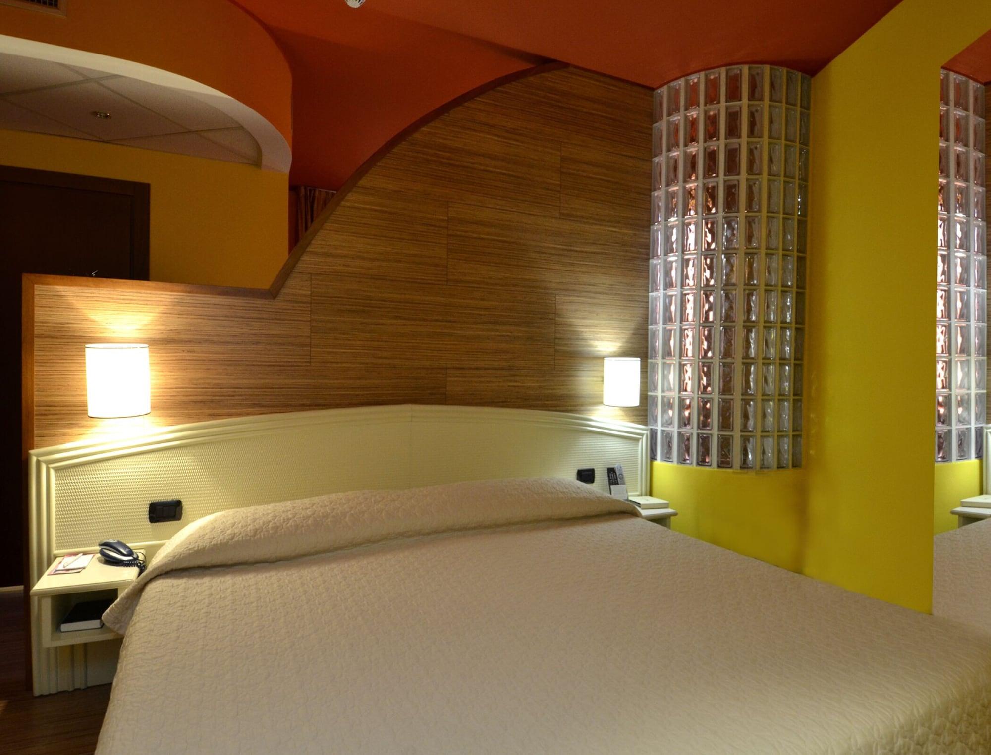Welcome Hotel Legnano Esterno foto