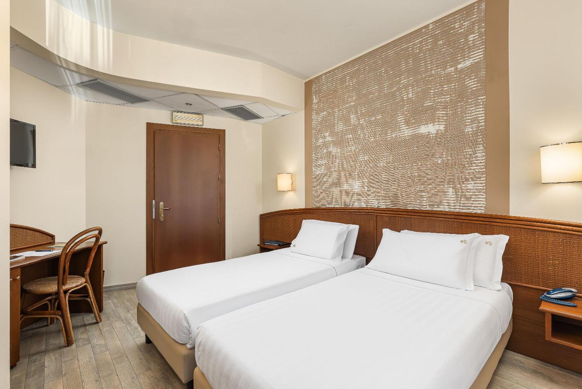 Welcome Hotel Legnano Camera foto
