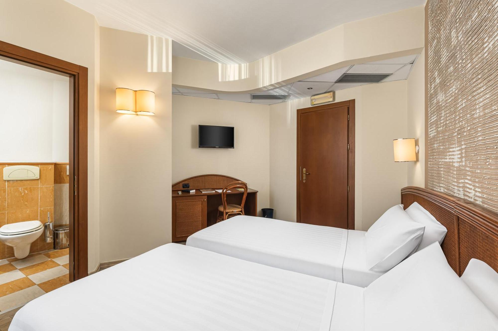 Welcome Hotel Legnano Camera foto